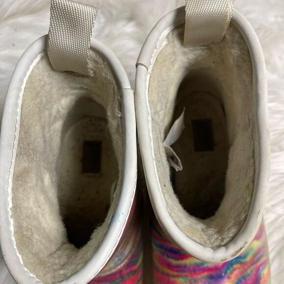 UGG Big Kids Classic Clear Mini Pixelate Boot Multi marble Color Boot girl SZ4.5 - Picture 9 of 9